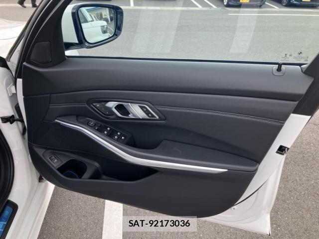 Bmw 3 SERIES 2021-09 8561266-10