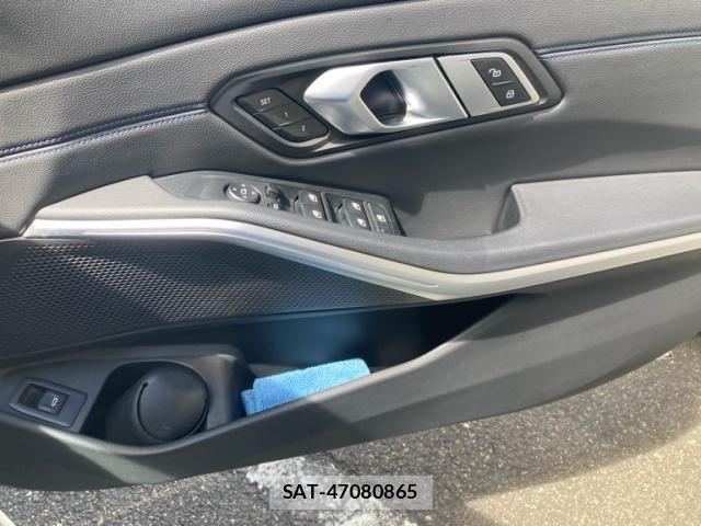 Bmw 3 SERIES 2021-05 8828016-11