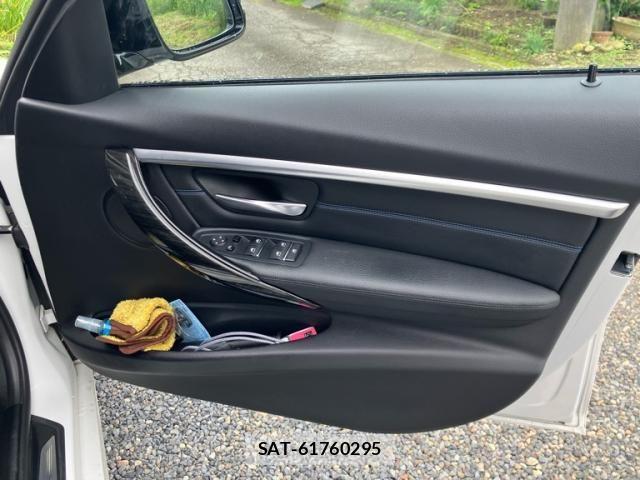 Bmw 3 SERIES 2019-02 8878858-16