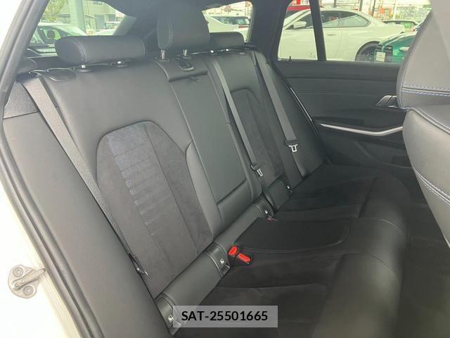 Bmw 3 SERIES 2023-01 8878855-17
