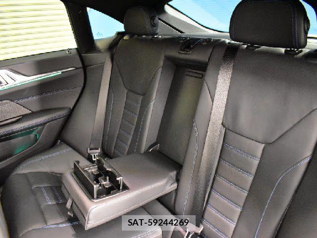 Bmw 4 SERIES 2021-11 7249915-23
