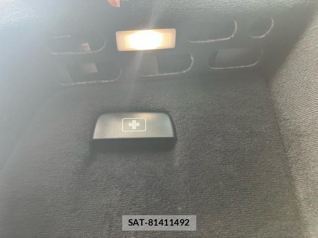 Bmw 4 SERIES 2017-09 7721398-24