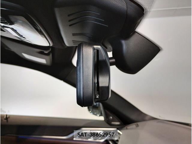 Bmw 4 SERIES 2022-10 7721380-25