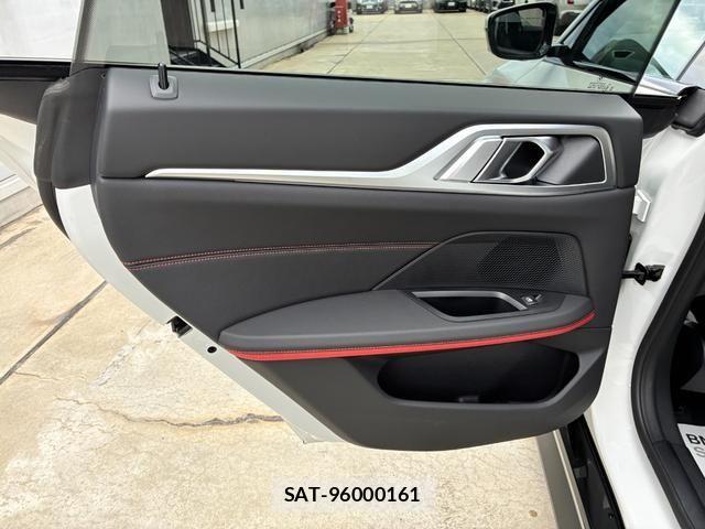 Bmw 4 SERIES 2025-12 7875512-23