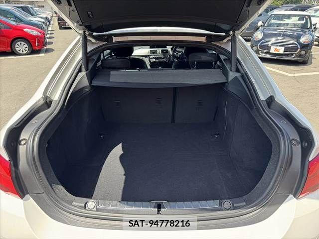 Bmw 4 SERIES 2017-09 8206578-18