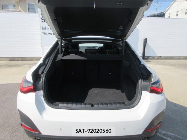 Bmw 4 SERIES 2022-04 8561270-6
