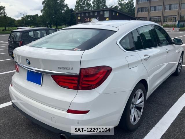 Bmw 5 SERIES 2012-05 8437960-8