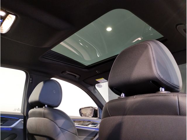 Bmw 5 SERIES 2017-06 482358-12
