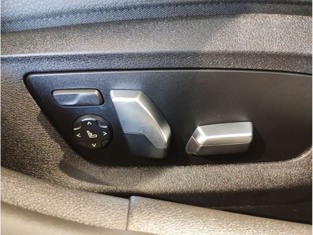 Bmw 5 SERIES 2017-06 482358-25
