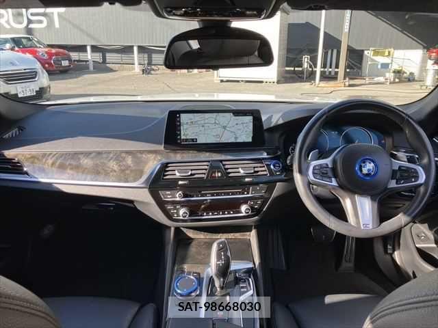 Bmw 5 SERIES 2018-10 607399-1