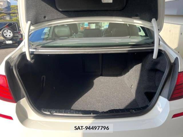 Bmw 5 SERIES 2015-12 607384-12