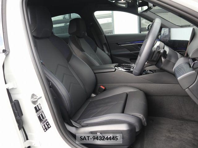 Bmw 5 SERIES 2024-04 637526-9