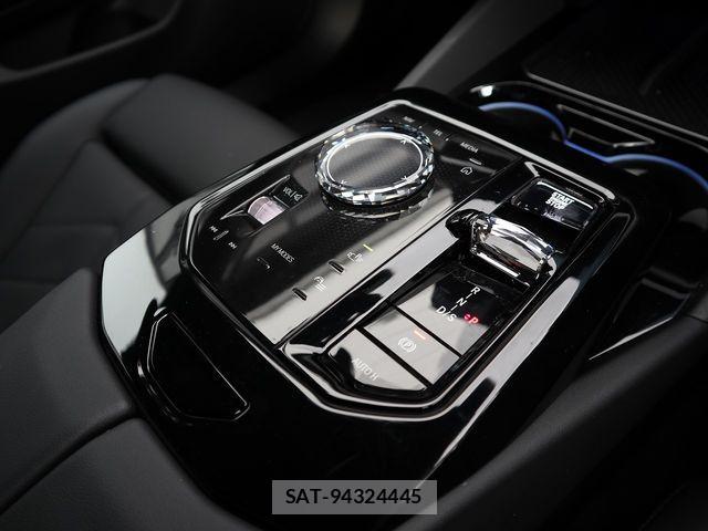 Bmw 5 SERIES 2024-04 637526-23