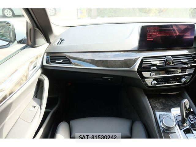 Bmw 5 SERIES 2022-03 637521-15