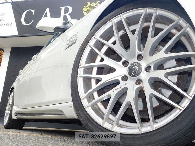 Bmw 5 SERIES 2012-04 1295435-22