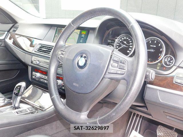 Bmw 5 SERIES 2012-04 1295435-27