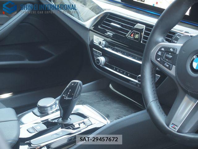 Bmw 5 SERIES 2018-11 1325711-12