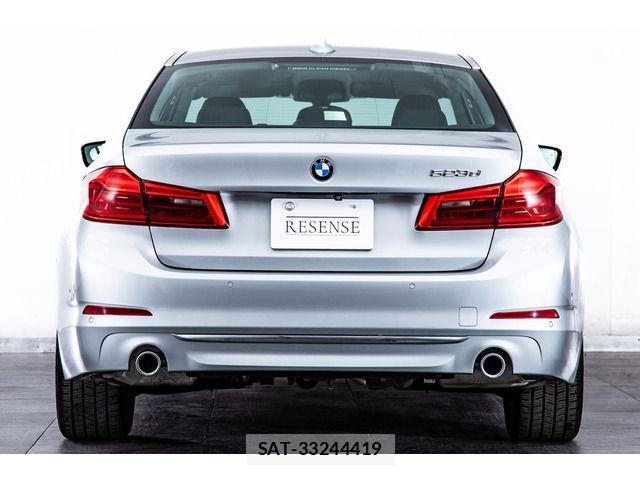 Bmw 5 SERIES 2017-05 1374436-10