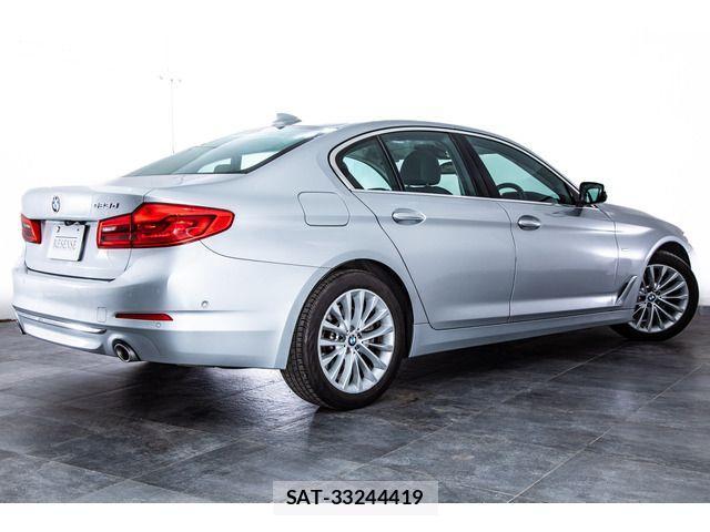 Bmw 5 SERIES 2017-05 1374436-12