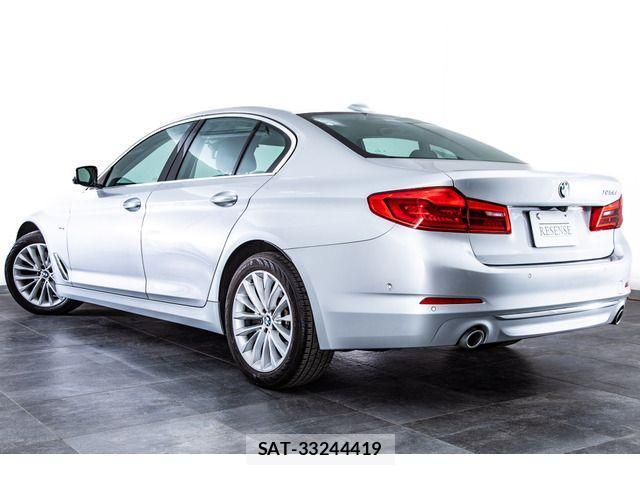 Bmw 5 SERIES 2017-05 1374436-8