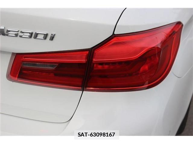 Bmw 5 SERIES 2017-07 1402124-11