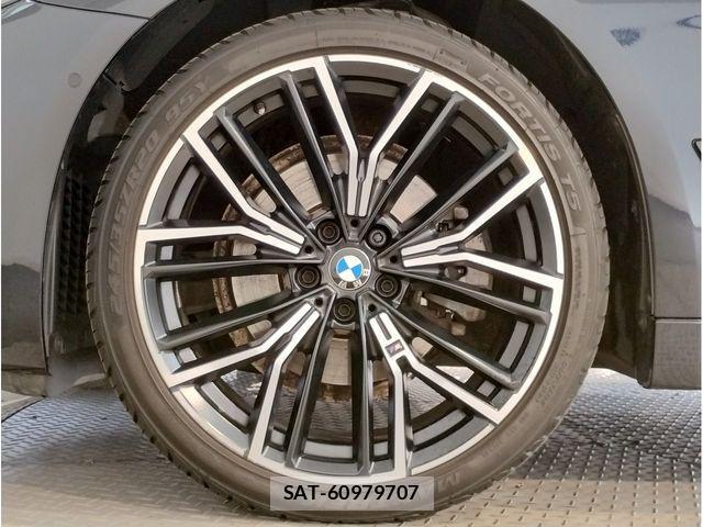 Bmw 5 SERIES 2021-06 1425873-11