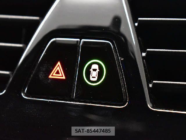 Bmw 5 SERIES 2017-05 1543047-13