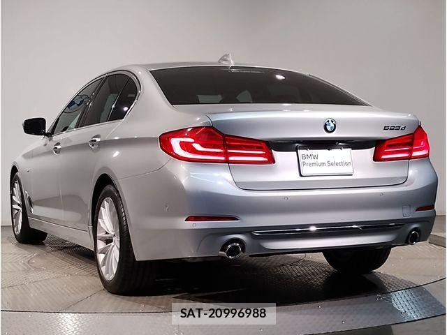 Bmw 5 SERIES 2017-05 1553834-3