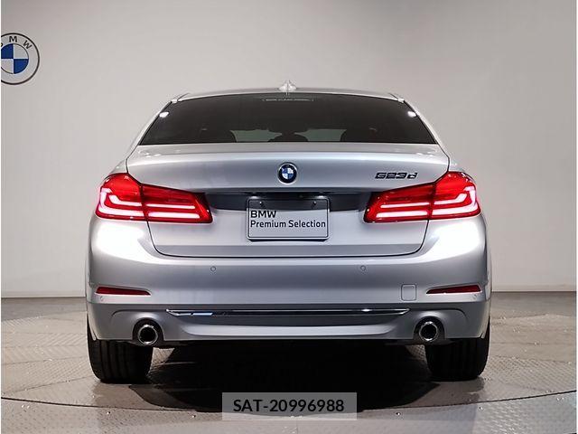 Bmw 5 SERIES 2017-05 1553834-4