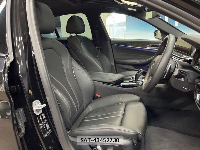 Bmw 5 SERIES 2019-06 1543044-8