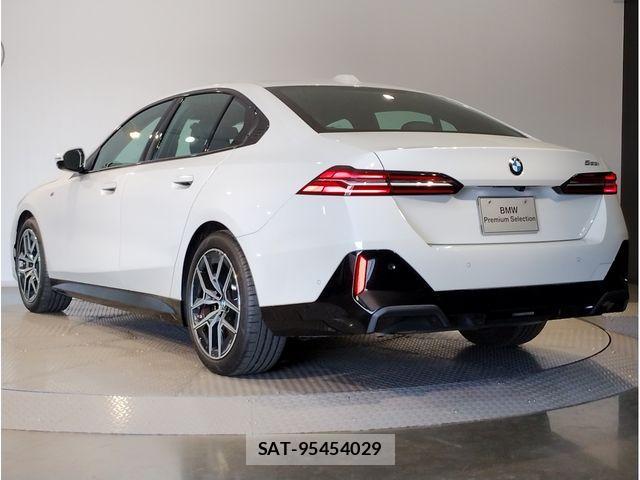 Bmw 5 SERIES 2023-12 1658194-6