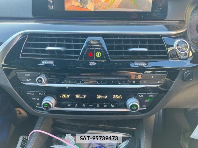 Bmw 5 SERIES 2017-11 1822889-18