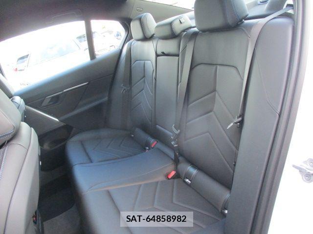 Bmw 5 SERIES 2025-04 2660718-14