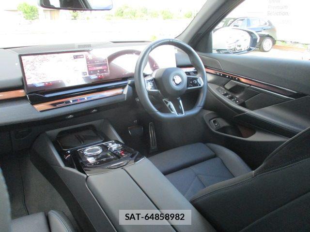 Bmw 5 SERIES 2025-04 2660718-17