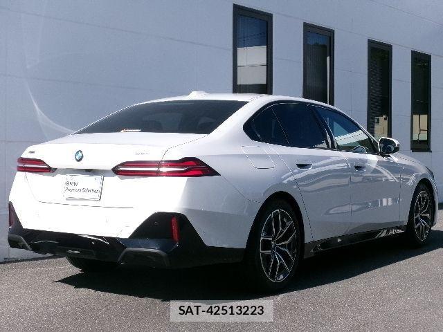 Bmw 5 SERIES 2024-04 2660710-2