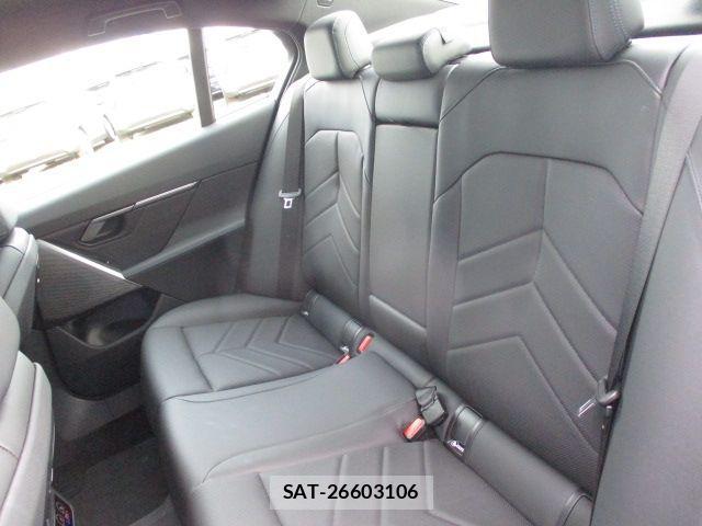 Bmw 5 SERIES 2025-04 2660707-24