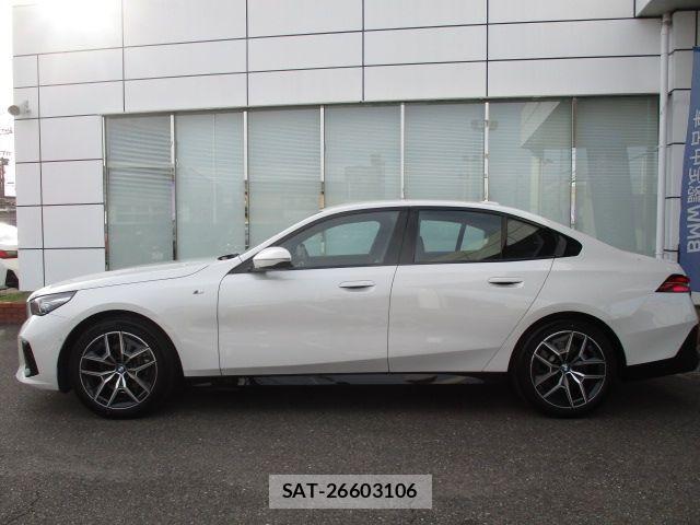 Bmw 5 SERIES 2025-04 2660707-5