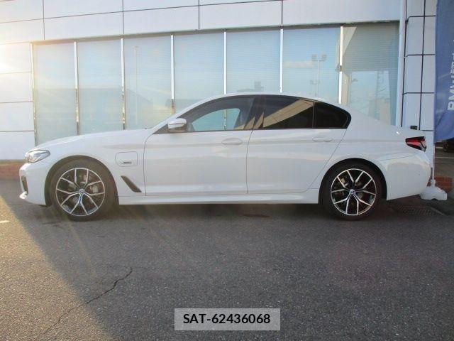 Bmw 5 SERIES 2022-06 4391694-5