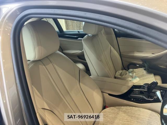 Bmw 5 SERIES 2017-07 4587734-13