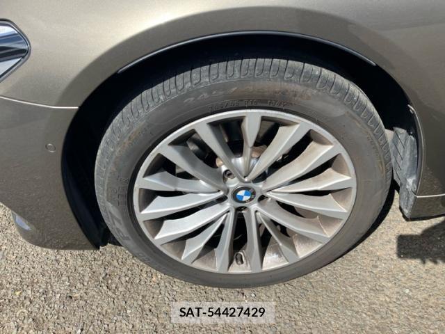 Bmw 5 SERIES 2017-08 4931383-9