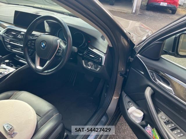 Bmw 5 SERIES 2017-08 4931383-10