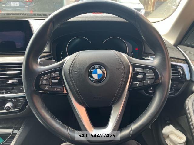 Bmw 5 SERIES 2017-08 4931383-18