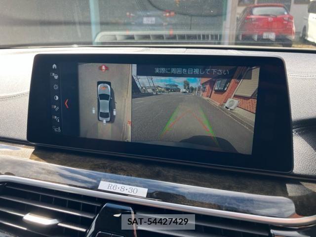 Bmw 5 SERIES 2017-08 4931383-24