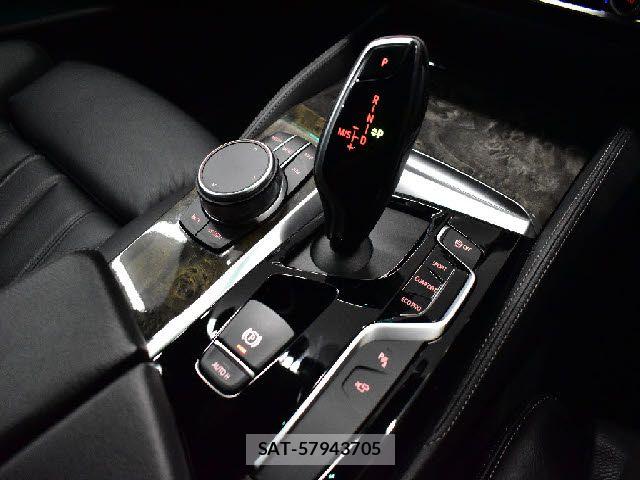 Bmw 5 SERIES 2019-06 5860627-16