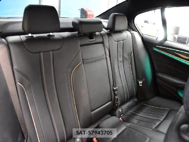 Bmw 5 SERIES 2019-06 5860627-22