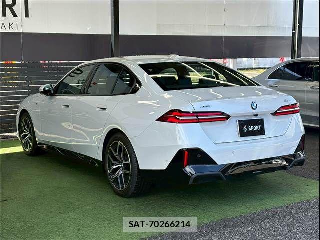 Bmw 5 SERIES 2024-11 5860620-16