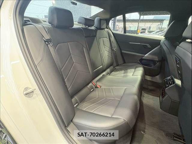 Bmw 5 SERIES 2024-11 5860620-6
