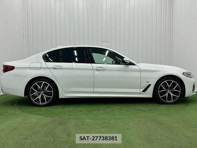 Bmw 5 SERIES 2021-02 5860623-14