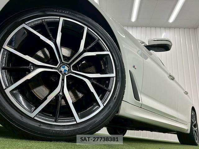 Bmw 5 SERIES 2021-02 5860623-18