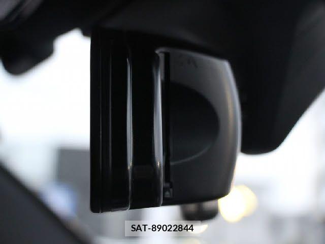 Bmw 5 SERIES 2017-10 5860628-21
